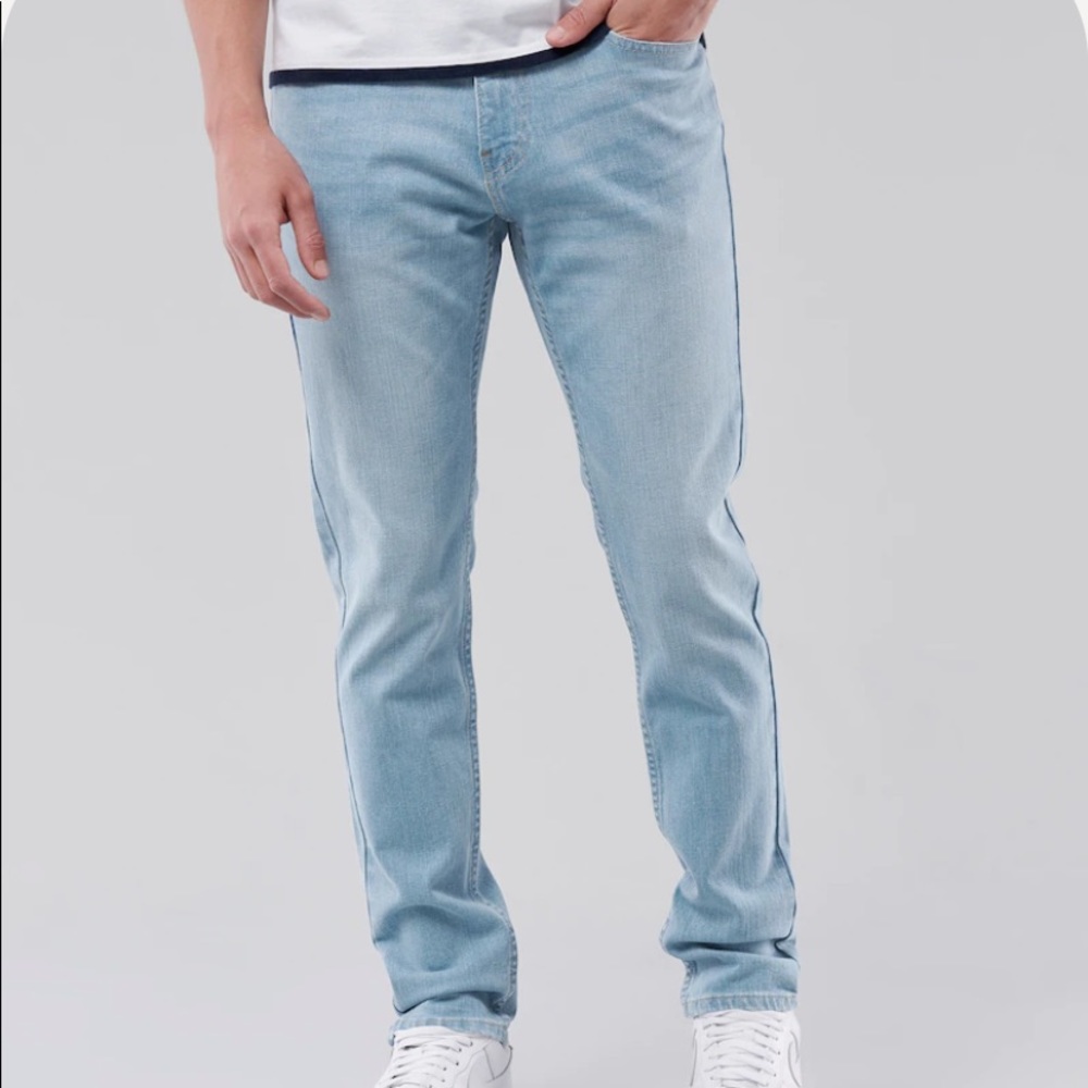 NWOT Hollister Guys Light Wash Epic Flex | Earth-Friendly Skinny Jeans 31x34